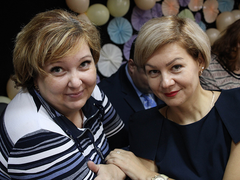 Инна Владимировна Ершова, учитель биологии, и Светлана Юрьевна Мирошниченко, учитель географии.jpg